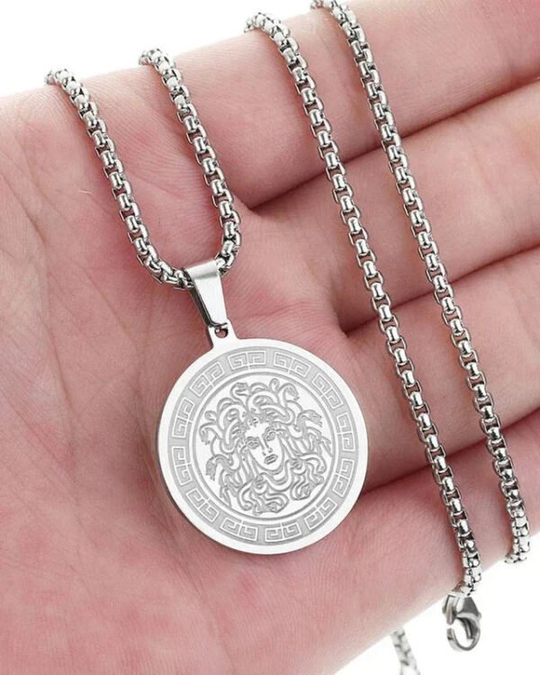 3_3311d0f9-644d-4681-9009-931f2b4ebae1-1.jpg Medusa Long Chain (Gold & Silver)